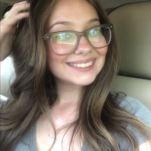 Meet your Posher, Madison